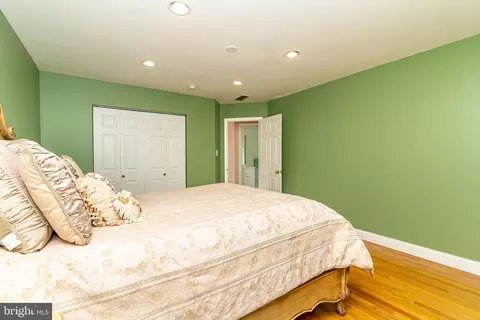 103 Sequoia Dr, Berlin, NJ 08009 photo 19