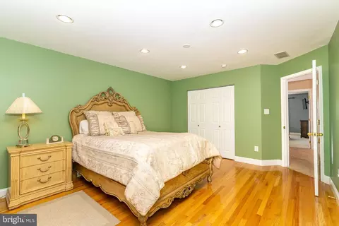 103 Sequoia Dr, Berlin, NJ 08009 photo 18