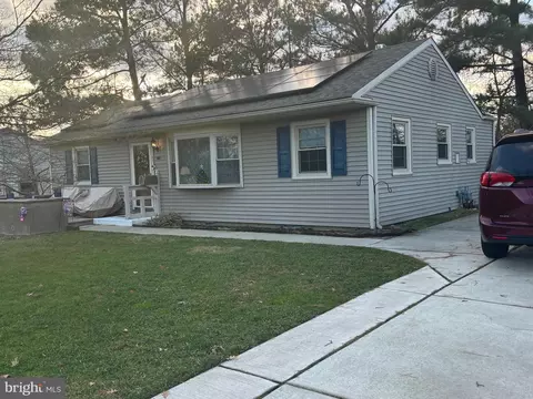 5 Bucknell Ave, Stratford, NJ 08084