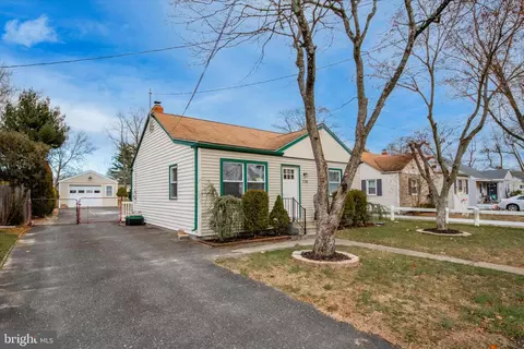 118 E Park Ave, Lindenwold, NJ 08021 photo 1