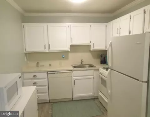 230 Evesham Rd #C-18, Glendora, NJ 08029 photo 8