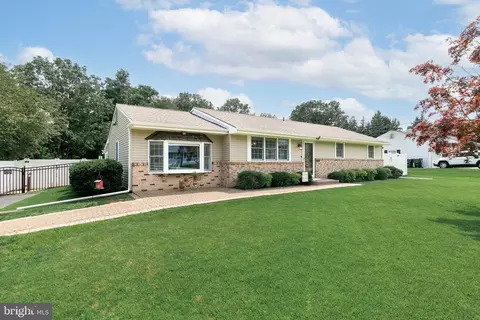 128 Hayes Mill Rd, Atco, NJ 08004