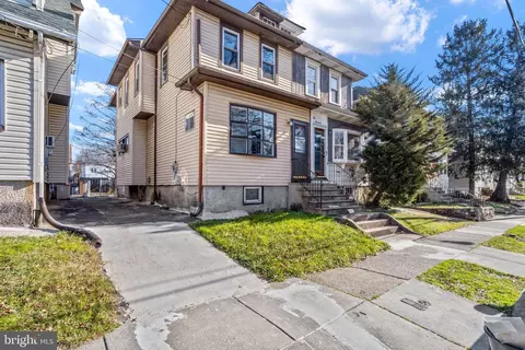 212 Chestnut Ave, Oaklyn, NJ 08107