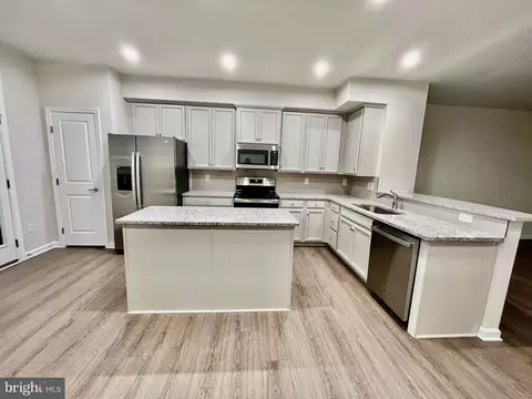 41 Sidney Ln, Stratford, NJ 08084 photo 5