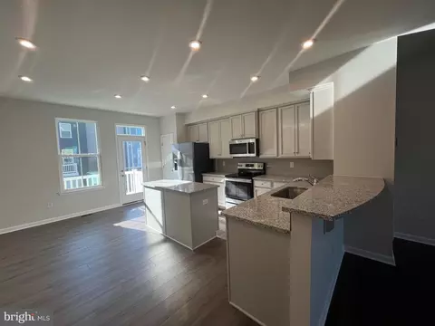 41 Sidney Ln, Stratford, NJ 08084 photo 3
