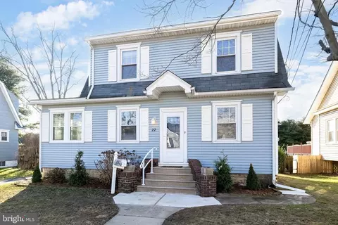 22 Ridgeway Ave, Oaklyn, NJ 08107