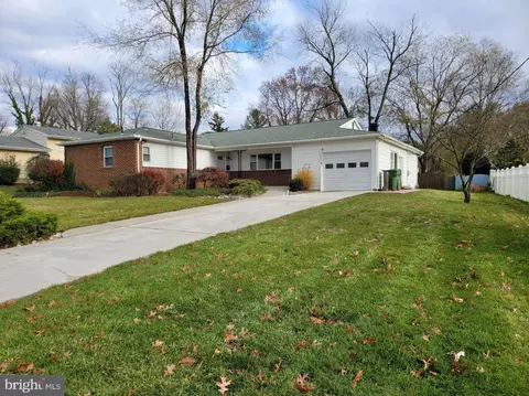 402 Barby Ln, Cherry Hill, NJ 08003