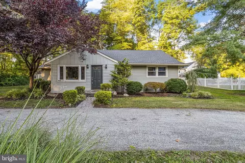 1201 S Burnt Mill Rd, Voorhees, NJ 08043