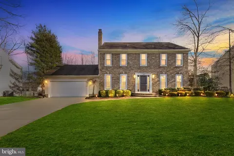 20 Burnham Ln, Voorhees, NJ 08043