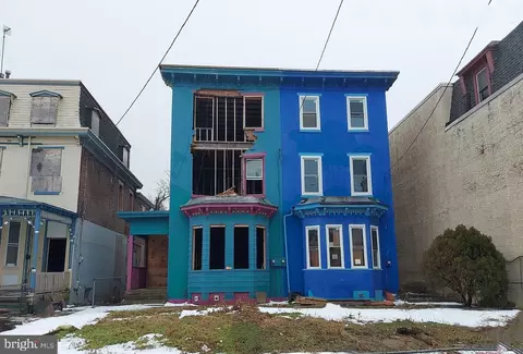 124 State St, Camden, NJ 08102