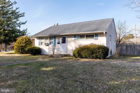 300 E Gibbsboro Rd, Lindenwold, NJ 08021 photo 3