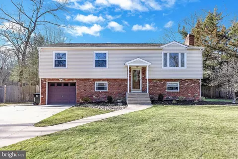 2207 Oakwood Ln, Atco, NJ 08004