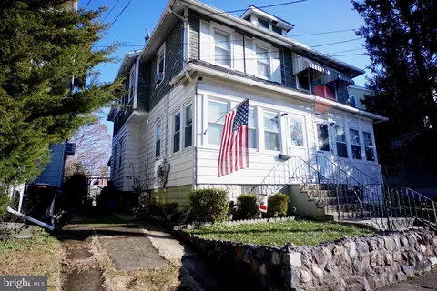 216 Chestnut Ave, Oaklyn, NJ 08107