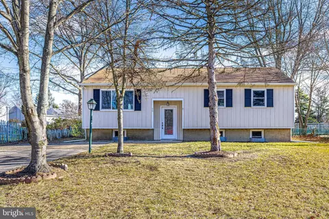 96 Harker Ave, West Berlin, NJ 08091