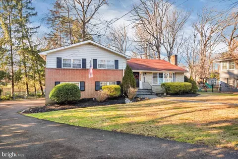 405 Evergreen Ave, Westmont, NJ 08108