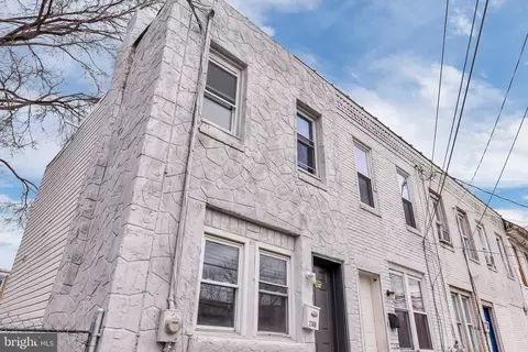 2160 Berwick St, Camden, NJ 08105