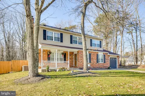 41 Woodshire Dr, Sicklerville, NJ 08081