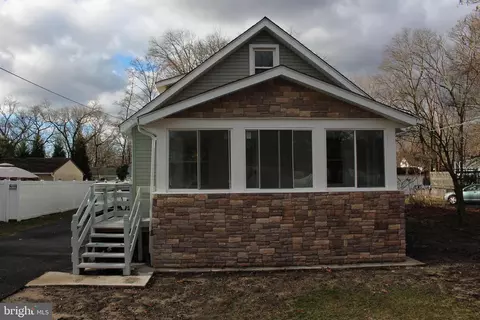 122 W Branch Ave, Pine Hill, NJ 08021