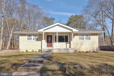 211 Cleveland Ave, Waterford Works, NJ 08089