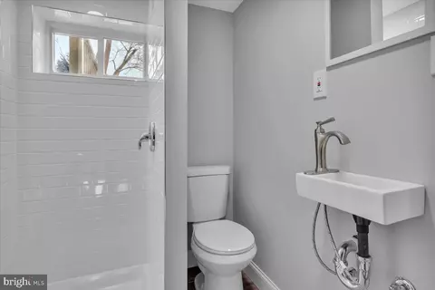 5 Crest Ave, Berlin, NJ 08009 photo 29