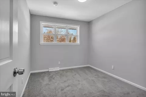 5 Crest Ave, Berlin, NJ 08009 photo 19