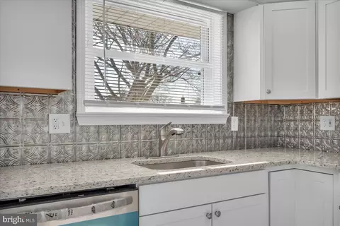 5 Crest Ave, Berlin, NJ 08009 photo 11