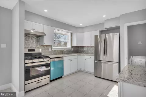 5 Crest Ave, Berlin, NJ 08009 photo 9