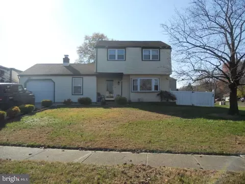 7 Merrimac Ct, Clementon, NJ 08021