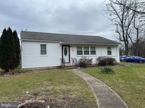 229 Chews Landing Rd, Lindenwold, NJ 08021