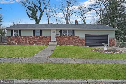 1 Beach St, Pine Hill, NJ 08021