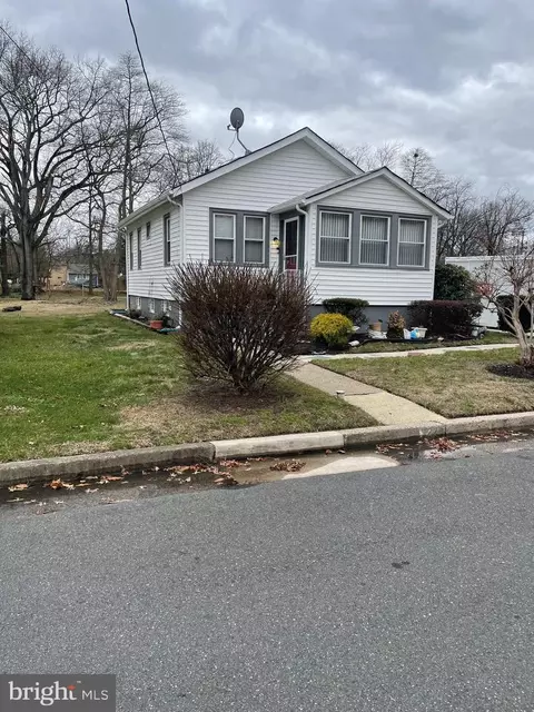 3223 Gladwyn Ave, Pennsauken, NJ 08109
