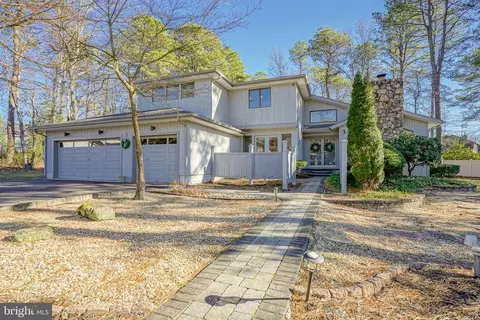 3 Bexley Ct, Voorhees, NJ 08043