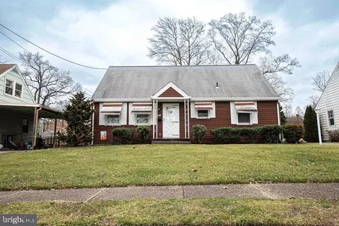 903 Spruce Ave, Oaklyn, NJ 08107