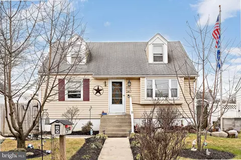 15 Baird Ave, Mount Ephraim, NJ 08059