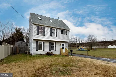 427 Nicholson Rd, Gloucester City, NJ 08030