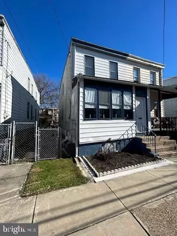 106 N 23rd St, Camden, NJ 08105