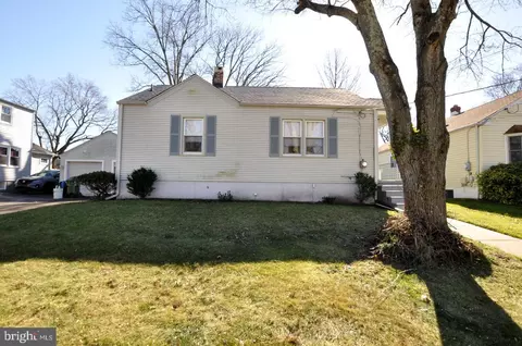 25 Winding Way, Cherry Hill, NJ 08002