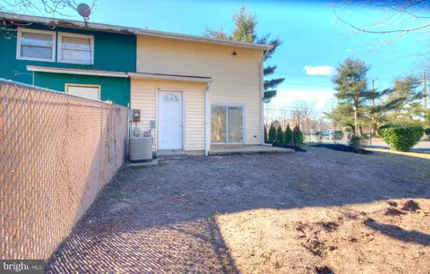 Exterior - 703 Elm Ave, Lindenwold, NJ 08021 photo 4 of 5