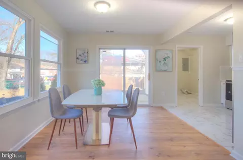 Dining - 703 Elm Ave, Lindenwold, NJ 08021 photo 2 of 2