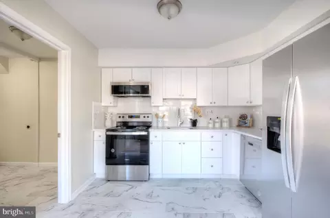 Kitchen - 703 Elm Ave, Lindenwold, NJ 08021 photo 4 of 4