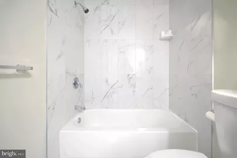 Bath - 703 Elm Ave, Lindenwold, NJ 08021 photo 2 of 3