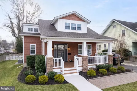 228 Hopkins Ave, Haddonfield, NJ 08033