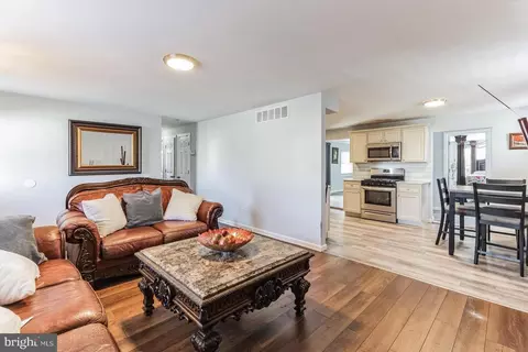 Living - 84 E Woodburn Ave, Pine Hill, NJ 08021 photo 3 of 3