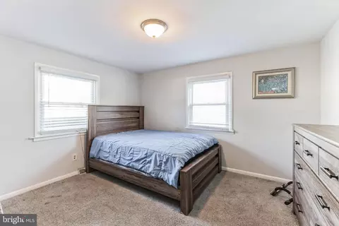 Bedroom - 84 E Woodburn Ave, Pine Hill, NJ 08021 photo 4 of 5
