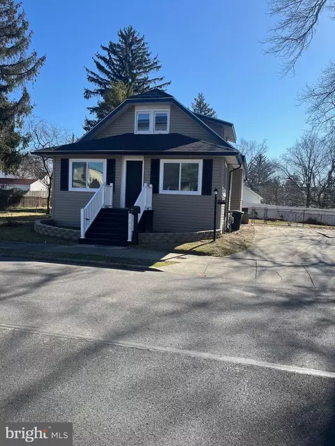 112 11th Ave, Glendora, NJ 08029