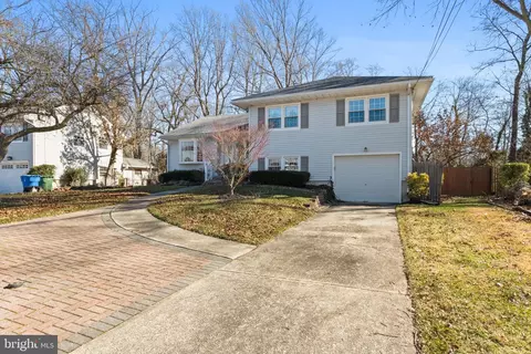 115 Kenwood Dr, Cherry Hill, NJ 08034
