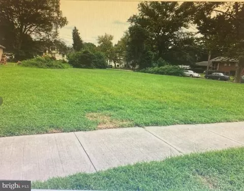 4752 Browning Rd, Pennsauken, NJ 08109