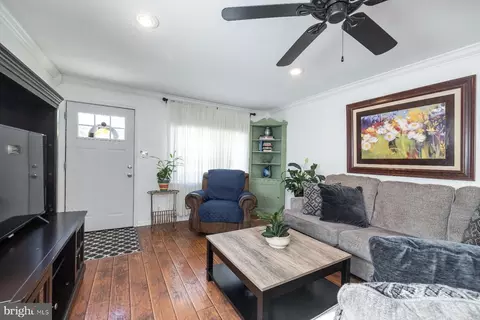 835 Cumberland St, Gloucester City, NJ 08030