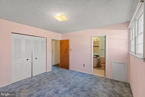 Bedroom - 14 Spring Hill Dr, Clementon, NJ 08021 photo 1 of 4