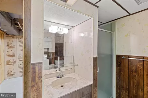 Bath - 14 Spring Hill Dr, Clementon, NJ 08021 photo 2 of 2